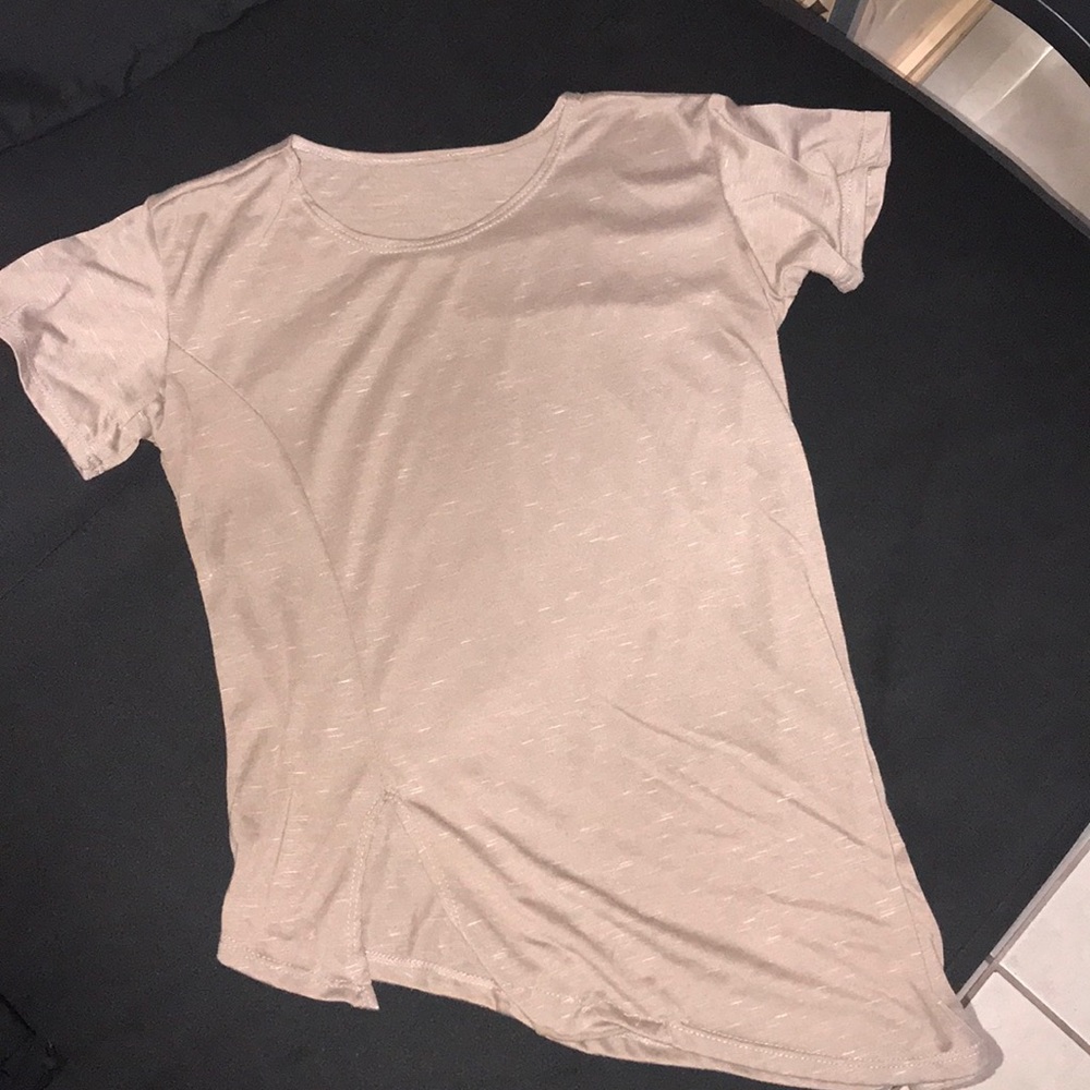 Short sleeve top